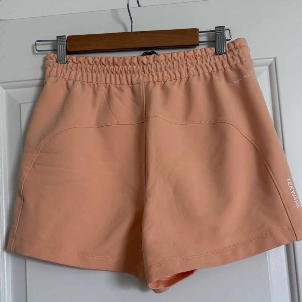 The North Face Peach Elastic-Waist Athletic Shorts - Picture 3 of 6